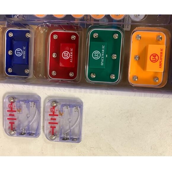 Snap Circuits Classic SC-300 Electronics Exploration Kit, Over 300 Projects - Picture 7 of 7